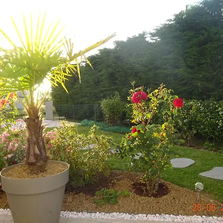 בית נופש Cozy Pres Du Mans Avec Jardin, Terrasse, Proche Commodites Et Activites. - Fr-1-410-336 *
